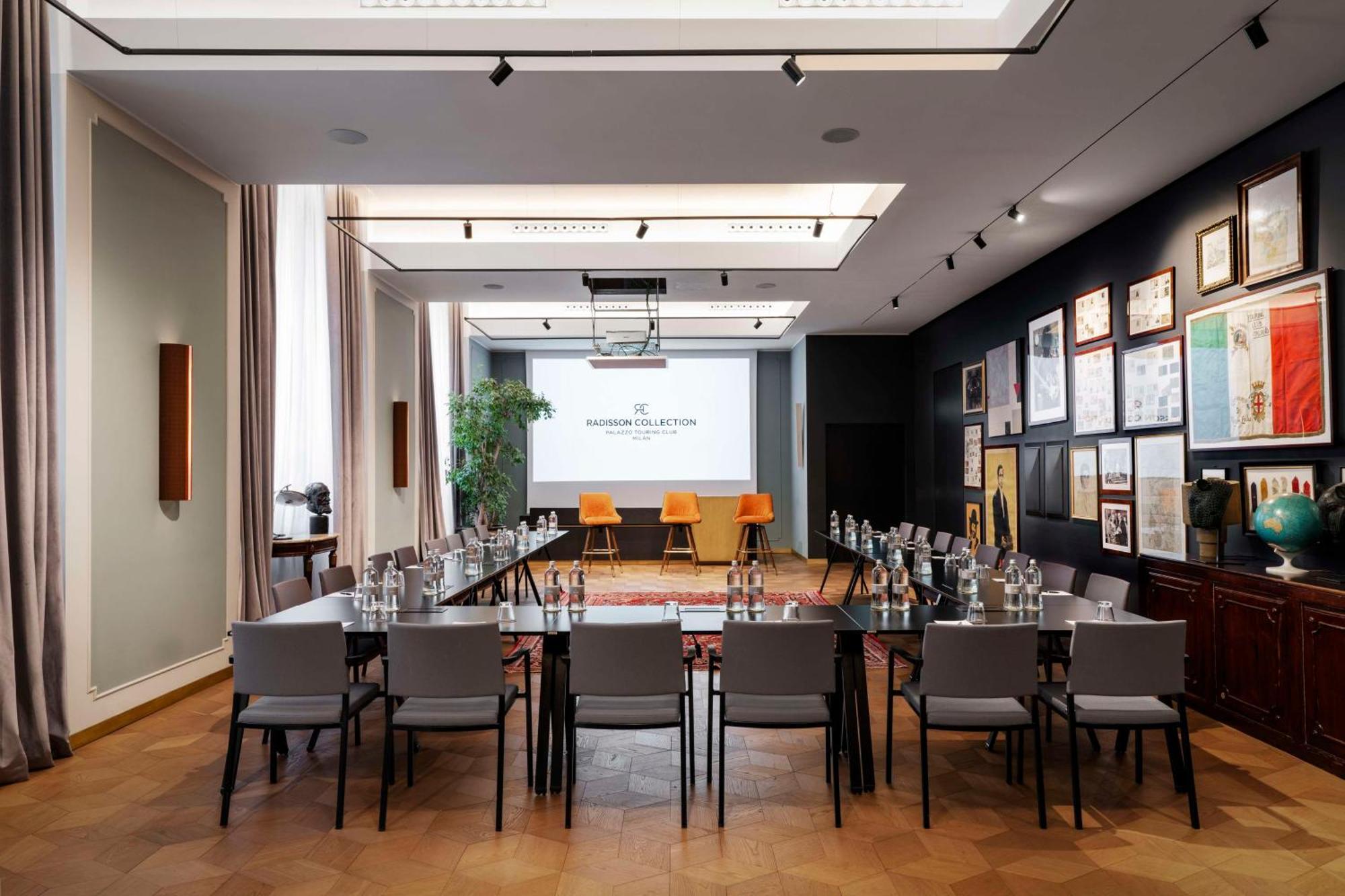Radisson Collection Hotel, Palazzo Touring Club Мілан Екстер'єр фото